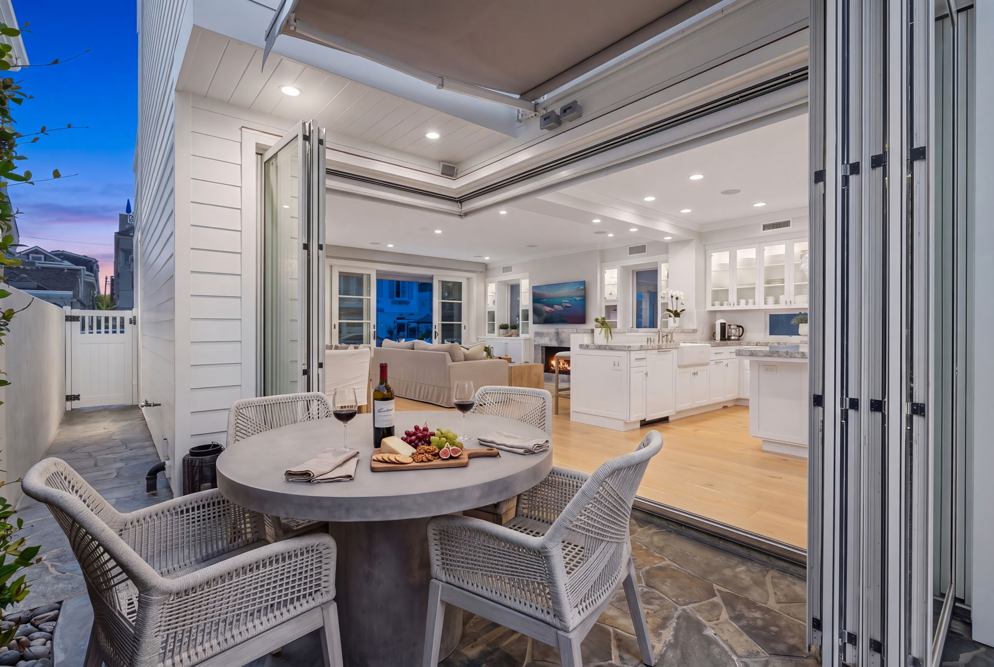 118 Sapphire Balboa Island home - photo 8