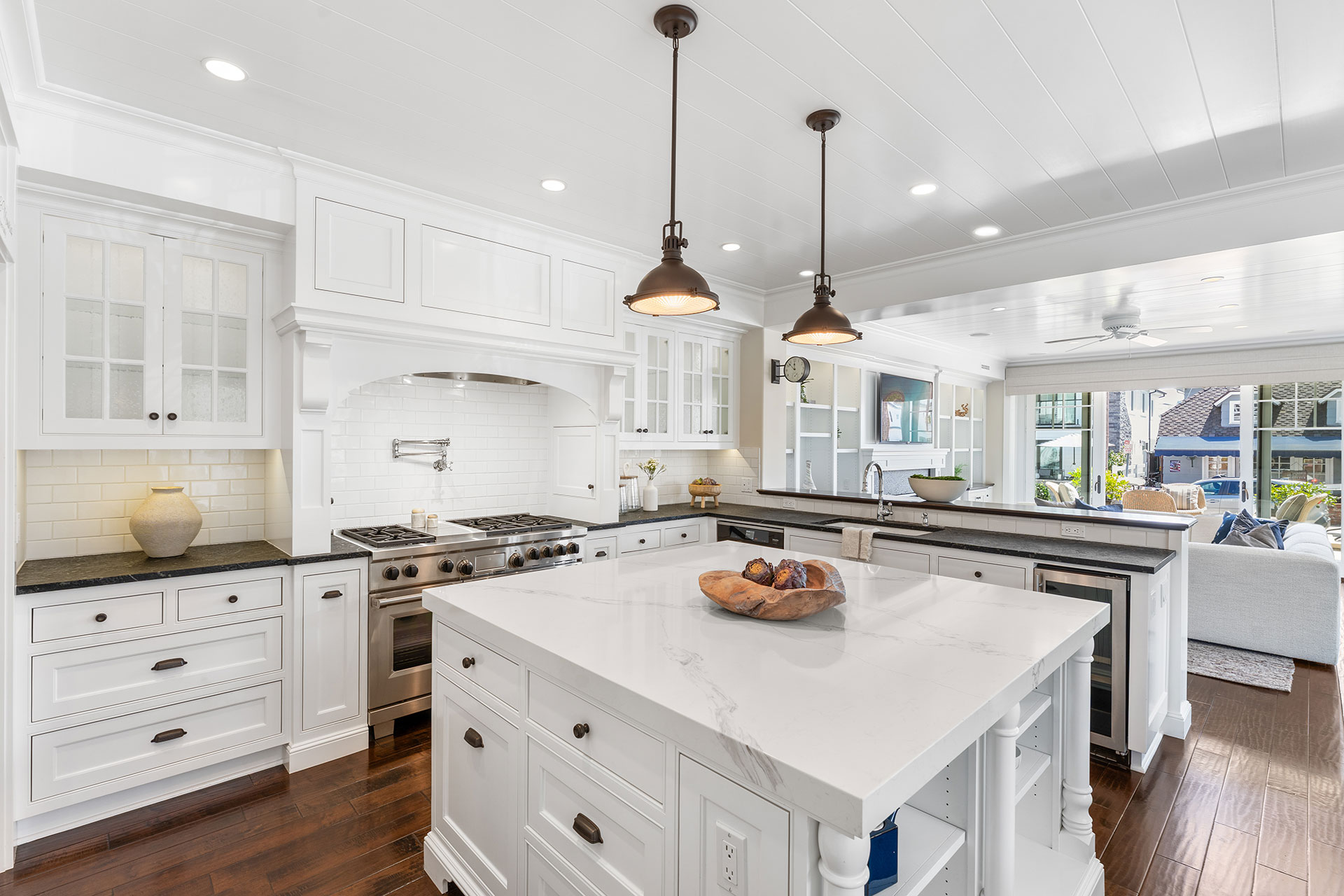 201 Emerald Balboa Island home - photo 12