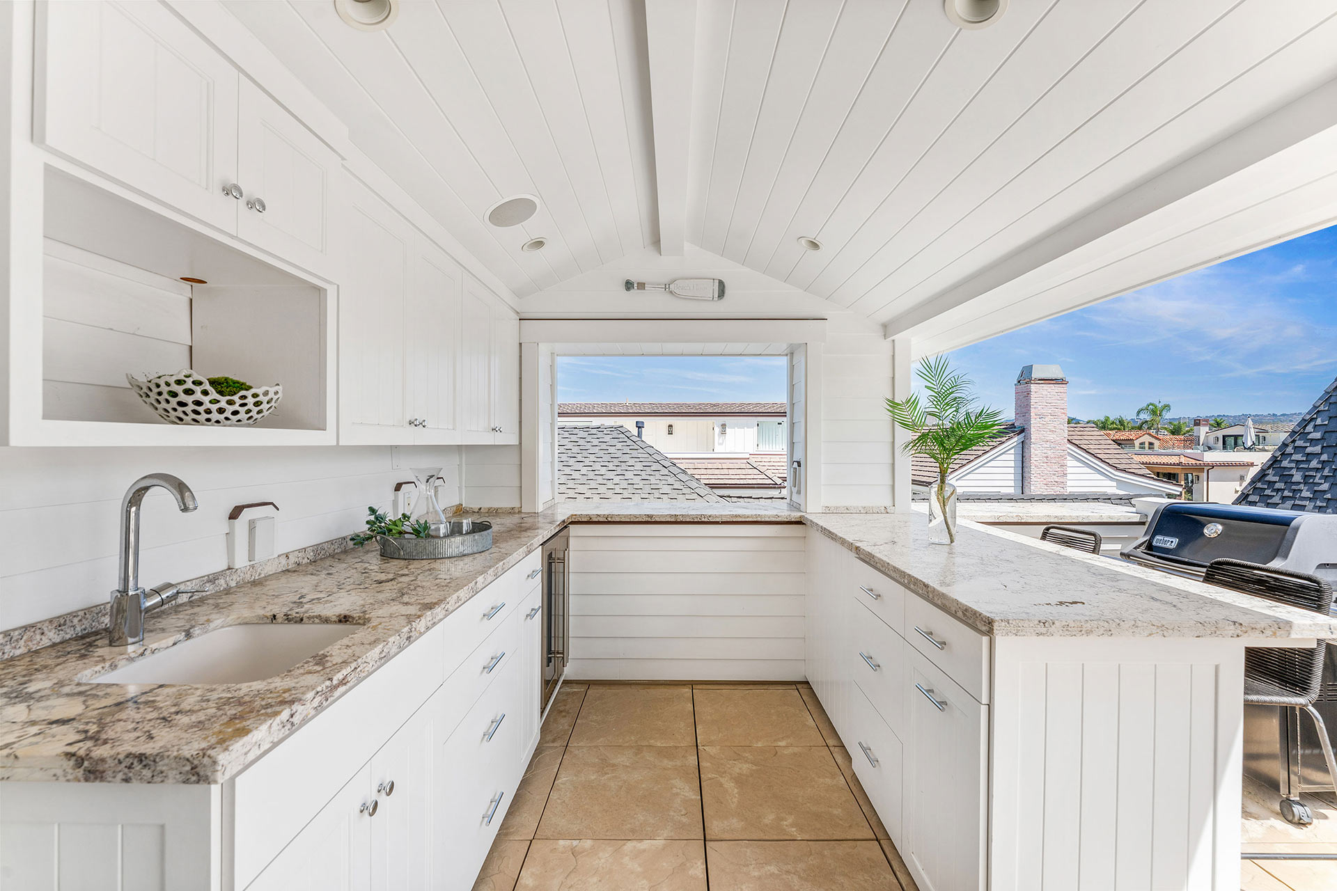 201 Emerald Balboa Island home - photo 40