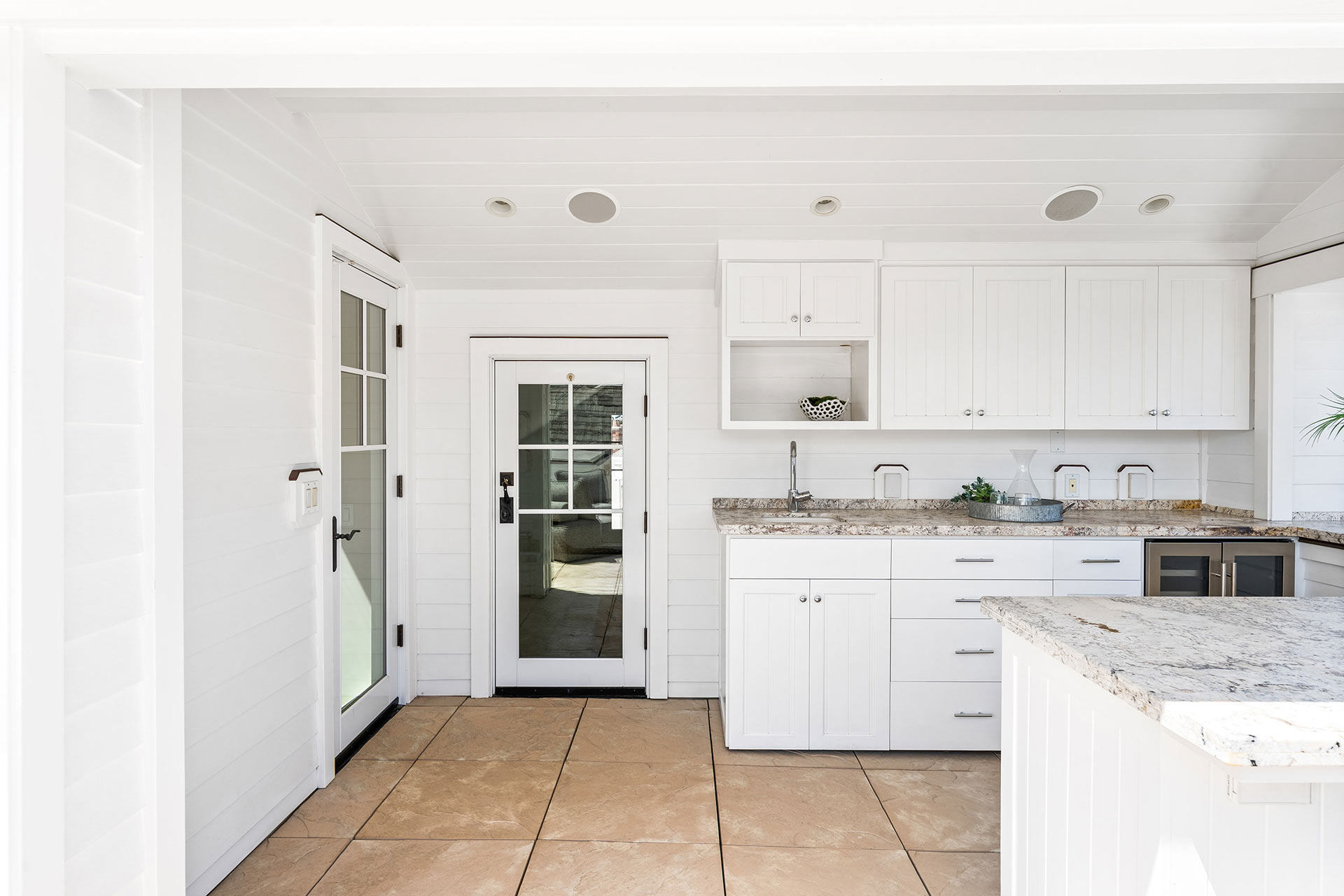 201 Emerald Balboa Island home - photo 41