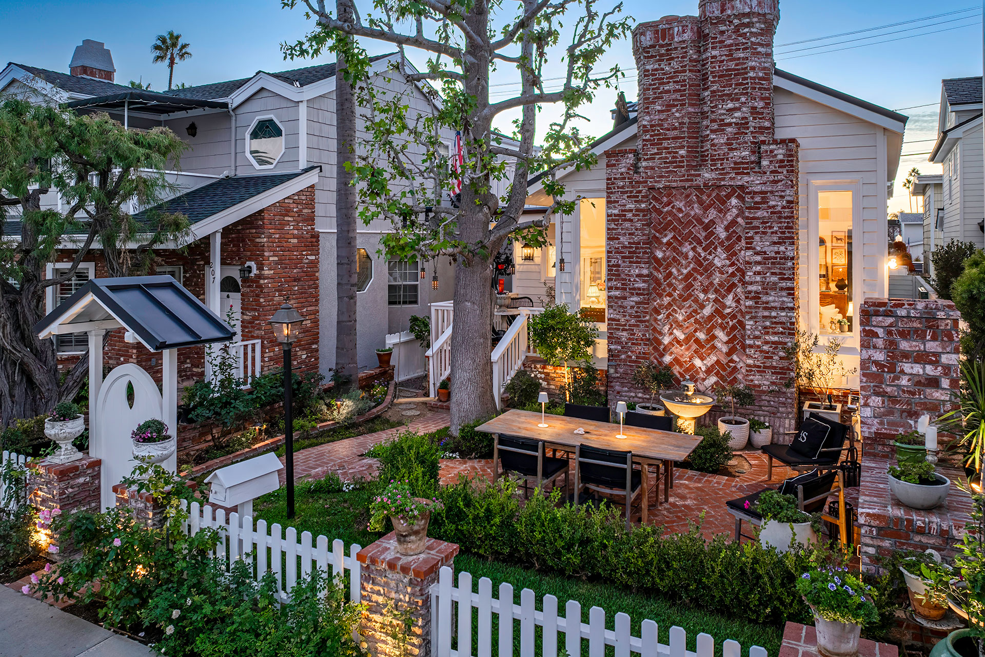 209 Diamond Balboa Island home - photo 2