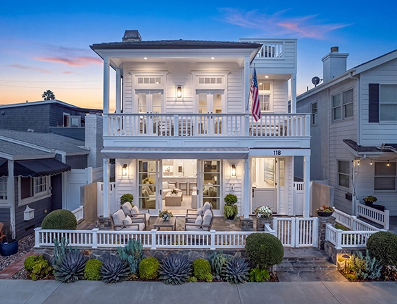 118 Sapphire Balboa Island home for sale by Ryan Gunderson