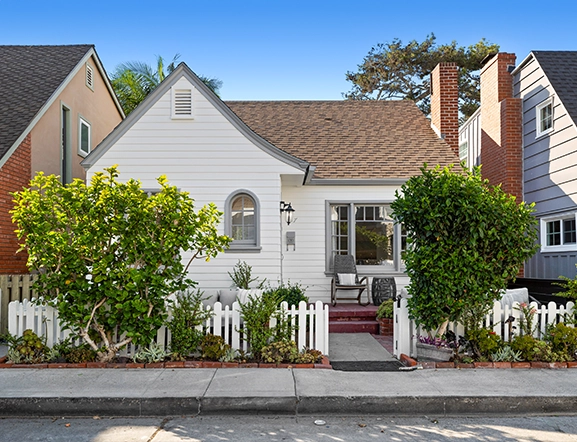 Balboa Island home sold by Ryan Gunderson